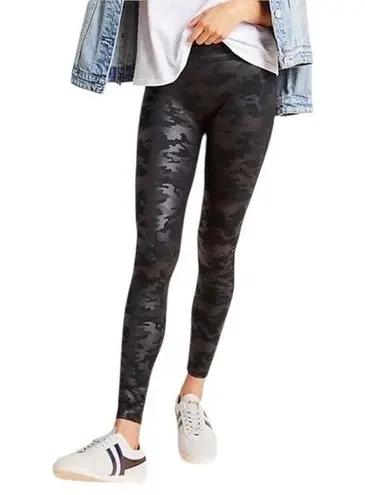 Stella Luce FAUX LEATHER CAMO BLACK LEGGING PANTS L