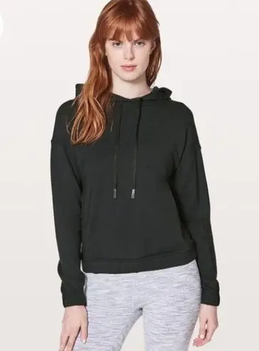 Lululemon Black Twisted and Tucked Pullover Hoodie Size 6