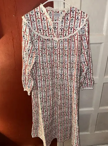 Lanz of Salzburg Vintage Small Red White Heart Striped Flannel Nightgown Eyelet