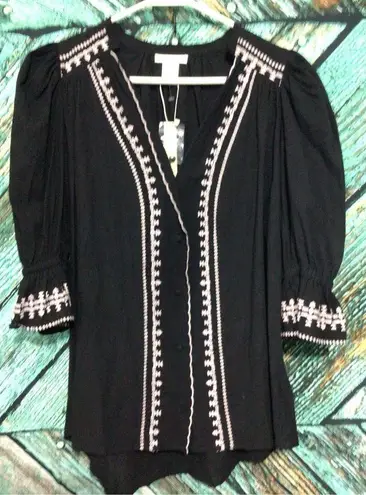 Esley NWT  Bohemian Boho Top Black With White Embroidery Size Small