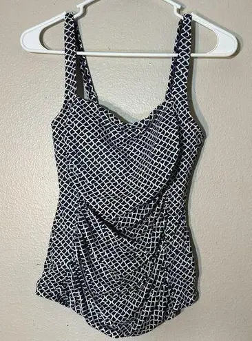 L.L.Bean  tankini swimsuit top womens size 8 Black White Print UPF 50+