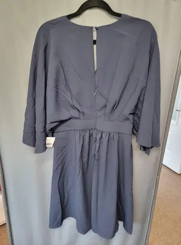 Alexia Admor Alexia Admore blue blouse size 10 NWT (b46)