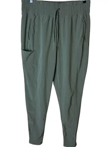 All In Motion Women’s Sz Medium Green Active Pants