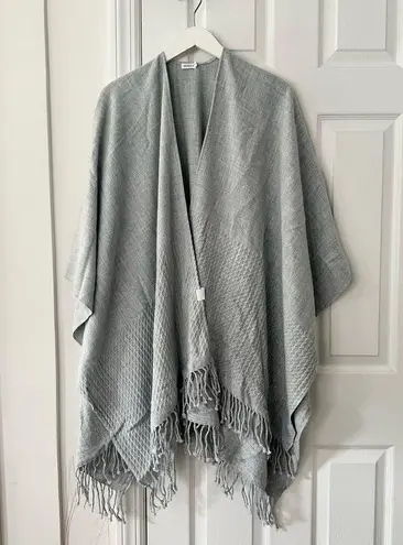 Mersea Light Grey Classic Travel Wrap Textured Panel Fringe Hem One Size Acrylic Gray