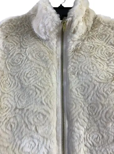 Roz & Ali Women's Fuzzy Rose Vest