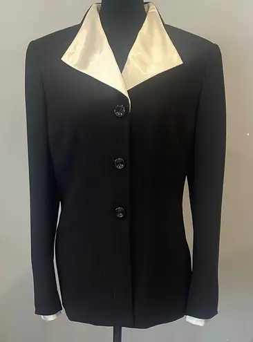 Elegant Black and White Women's pin stripe Blazer