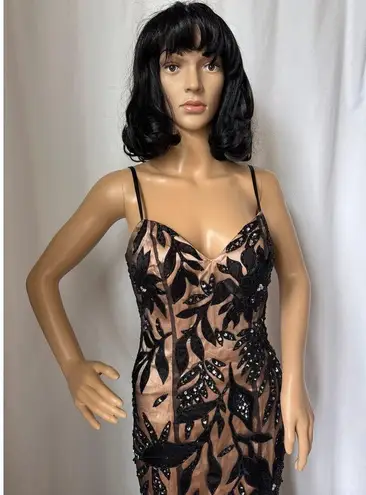 Dave and Johnny Black Gold Sequin Mermaid Gown - Size 1/2