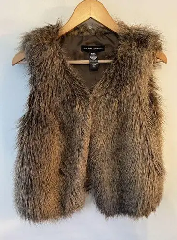 New York & Co. Women's Brown Faux Fur Vest Size S/M