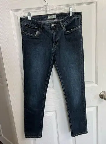 The Mountain Women’s khakis denim jeans size petite 10.