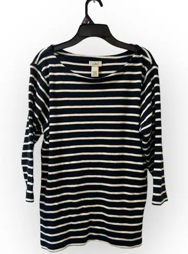 L.L.Bean  Women’s navy blue striped boat neck  Tops 3/4 sleeve