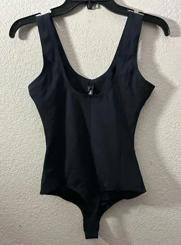 🆕 PINSY Scoop Tank Hourglass Shapewear Thong
Bodysuit Black S🆕