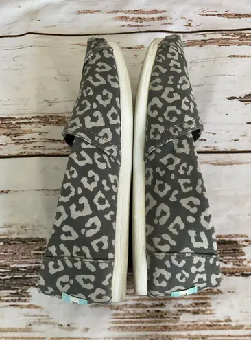 Only TOMS ALPARGATA STEEL GREY PAINTED LEOPARD PRINT SLIP ONS