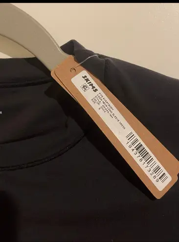 SKIMS NWT FITS EVERYBODY CREW NECK LONG SLEEVE DRESS S Onyx