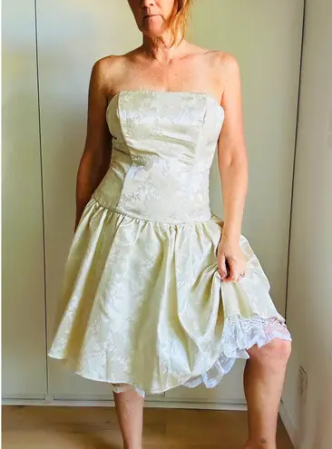 90s Cream Prom Dress Strapless Brocade Size M Fairy tale Coquette Ballerina Gold Size M