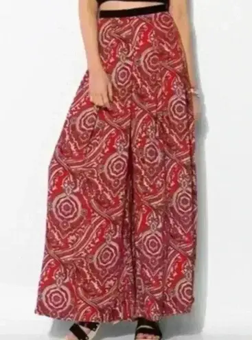 Staring At Stars UO Staring At Stars Women’s Lightweight Red Paisley Wide Leg Boho Pants Size 2