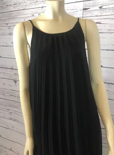 BCBGeneration NWT  pleated dress size medium