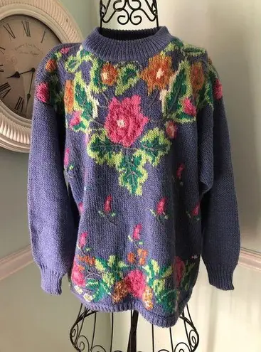 Kitty Hawk Vivian Wang Sweater 90’s Retro Purple Floral Crew Medium
