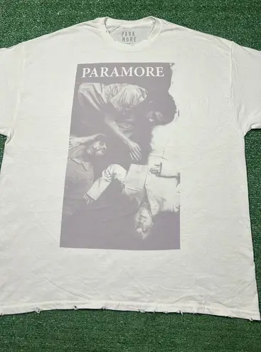 Urban Outfitters Paramore Oversized T-shirt Sz L/XL