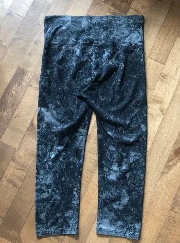 Paris Angel Black high waisted Leggings with Jeweled Wings gray size XL