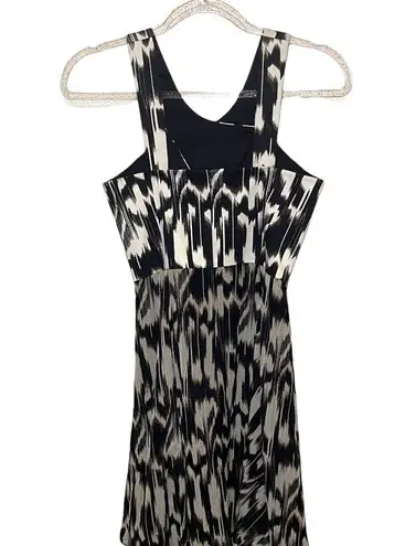 Trina Turk NWT  Bellicity Ikat Dress $298