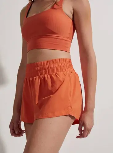Varley Kallin Running Short in Orange Rust Large