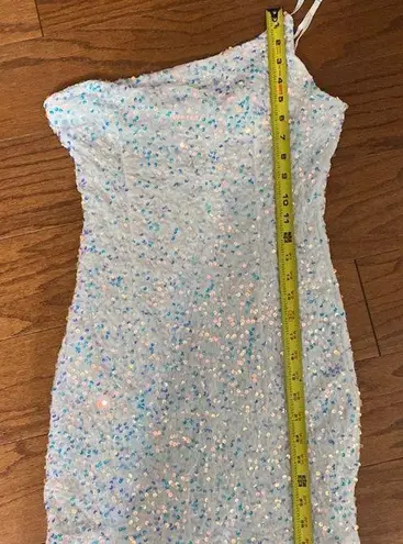 Molicuty Purple Sequins with One thin strap white Body-con dress. Size Small