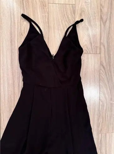 Polly Open Back Wide Leg Capri Style Jumpsuit Sz 6 Black