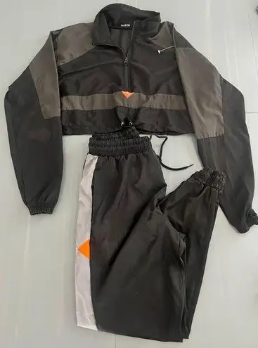 Boohoo Crop Top Wind Breaker Two piece Black,Gray, Orange Womens Sz 10