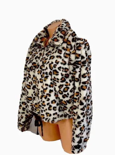 Victoria's Secret VS Pink  NWT  PINK Know One Cares Faux Fur Leopard Coat Jacket L   *** Know One Cares collaborated with Victoria’s Secret PINK.***