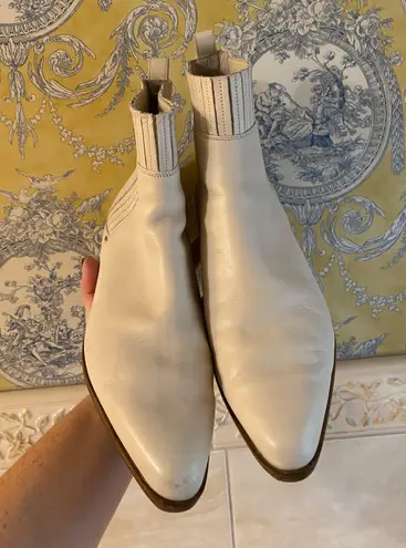 Vince Women’s  White Booties Size 7.5