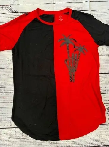 Salty Savage Unisex 'Rock On' Two Tone Oversized Crew Tee in Red/Black Size XS Red