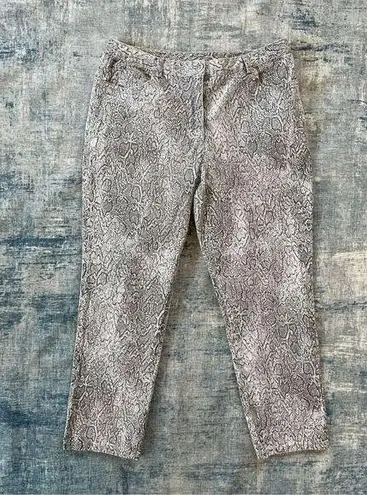 Ruby Rd  Gray Snake Print Cropped Denim Jeans Size 10