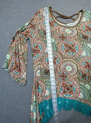 Tru Self Women’s shark bite shirt. Ladies large very flowy