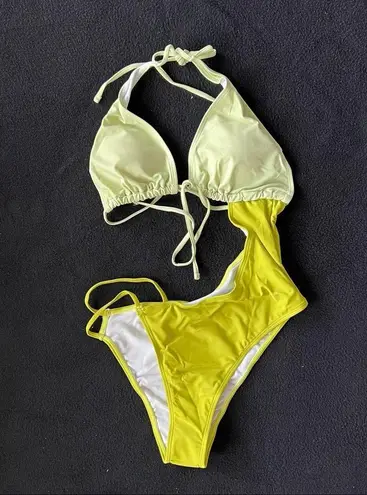 Boutique Halter cut out monokini one piece