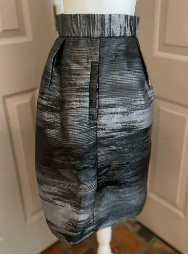 simply styled by Sears silver/gray jacquard pleated polyester midi skirt Size S