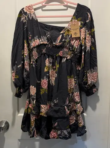 Nwt Romantic Gypsy Floral Black maternity top with Pink Roses. Size Large