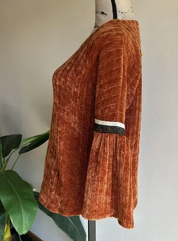 THML Velour Bell Sleeve Burnt Orange Sweater Sz Small NWT