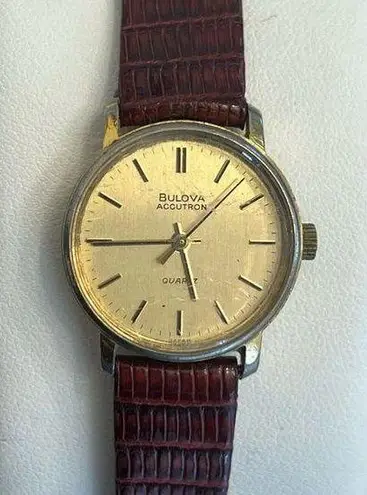 Bulova Accutron Ladies Watch RARE Vintage Gold Tone Case and Dial