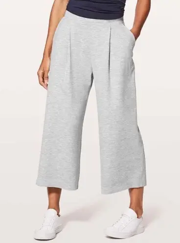 Lululemon Can You Feel The Pleat Crop *21" Gray Size 4