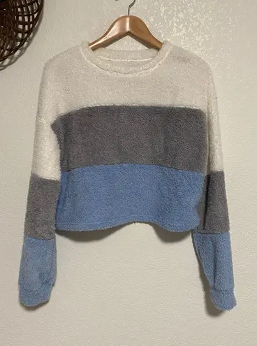 Fluffy Cropped Sweater Size XL