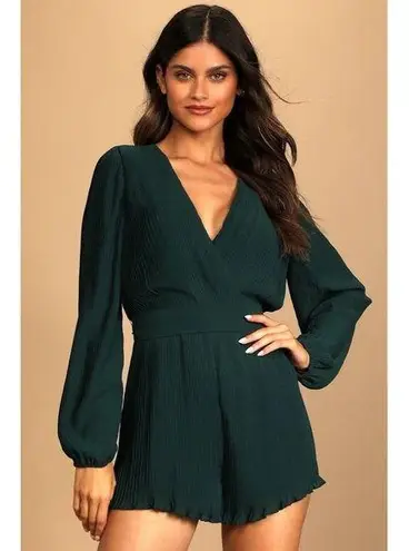 Lulu’s Date Night Vibes Dark Green Pleated Long Sleeve Romper Size Small NWT