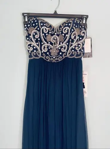 Sean Collection navy beaded strapless formal prom homecoming dress! Size 0!