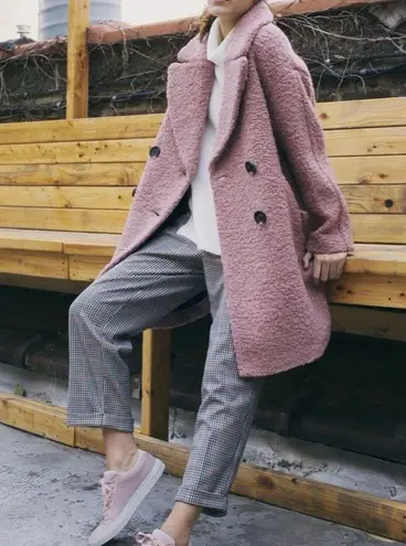 Greats The Royale Perforated Blush Sneakers Size undefined