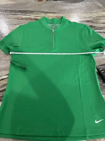 Nike Beautiful  Golf pullover- Kelly Green- Size Medium- NWT! ⛳️