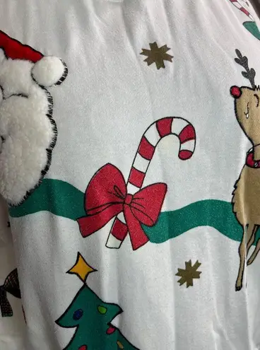 Christmas sweatshirt santo reindeer tree red green white vintage Size M