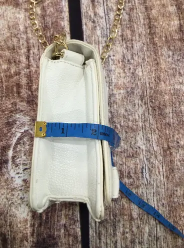 LD WHITE QUILTED BAG