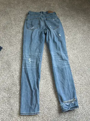 American Eagle Ripped Mom Jean