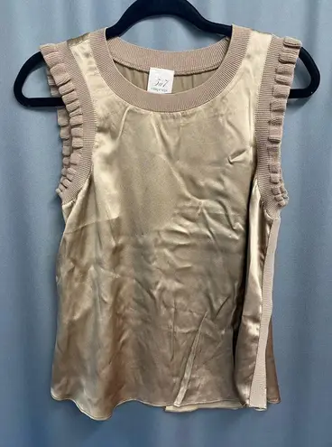 Cinq à Sept $295 Cinq A Sept Women's Gold Lenore Silk Ruffle Blouse Small b38.4