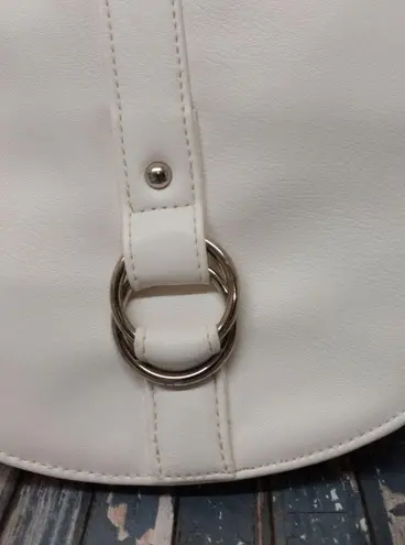 White Avon Signature Collection Vegan Leather Crossbody Purse Adjustable MINT