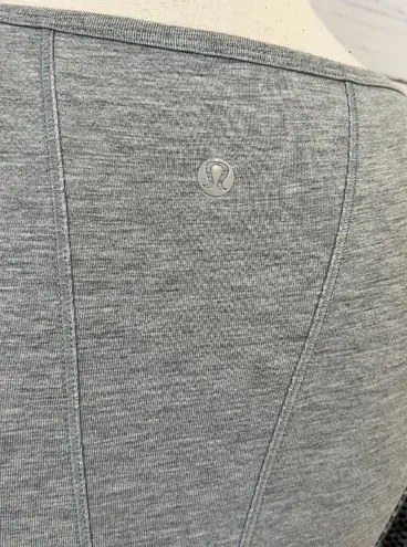 Lululemon  Between the Lines Long Sleeve Tee Shirt Pullover Gray T-Shirt 4 Womens